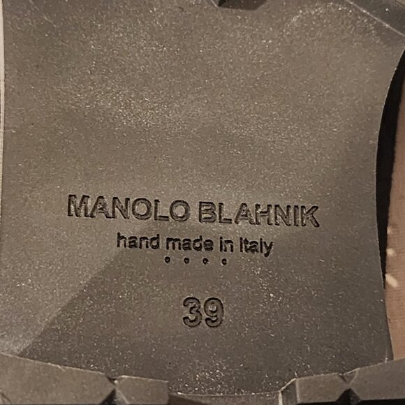 Brand New!!| Manolo Blahnik: Mircus Suede Shearling Lace-Up Booties - Picture 5 of 14